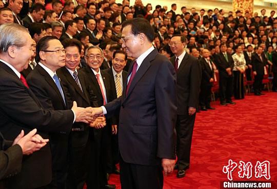 李克强会见世界华侨华人社团联谊大会整个代表提三点但愿
